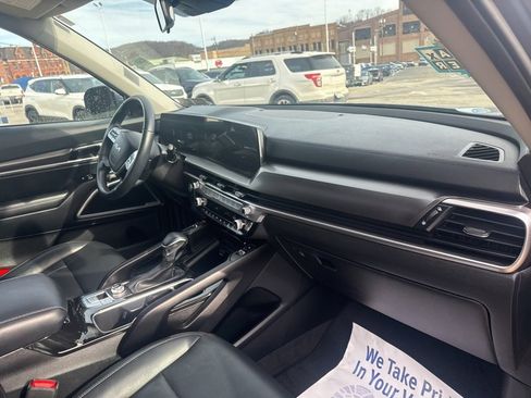Used 2024 Kia Telluride S w/ S Sunroof Package image 17