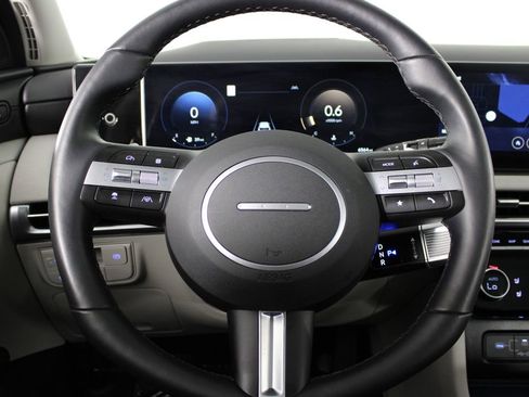 Certified 2025 Hyundai Tucson Limited image 8