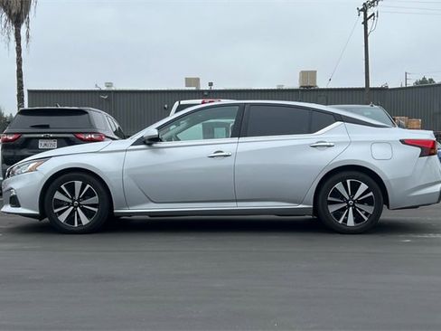 Used 2021 Nissan Altima 2.5 SV image 7