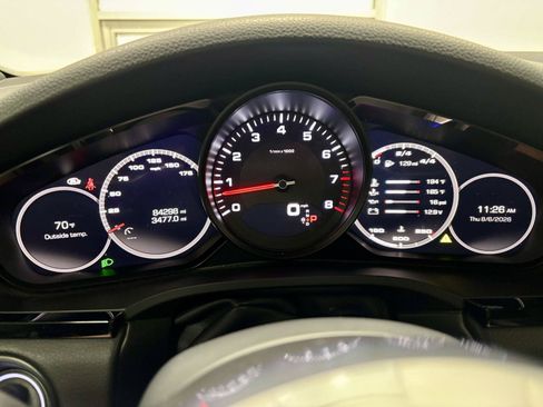 Used 2019 Porsche Cayenne AWD/4WD image 26