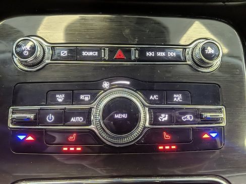 Certified 2022 Lincoln Nautilus AWD w/ Premium Package image 19