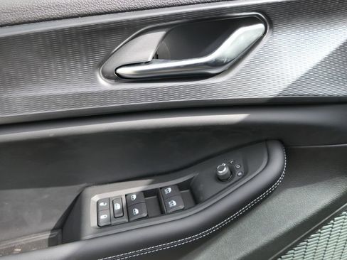 New 2025 Jeep Grand Cherokee L Laredo w/ Luxury Tech Group I image 10