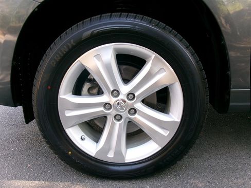 Used 2010 Toyota Highlander Limited image 51