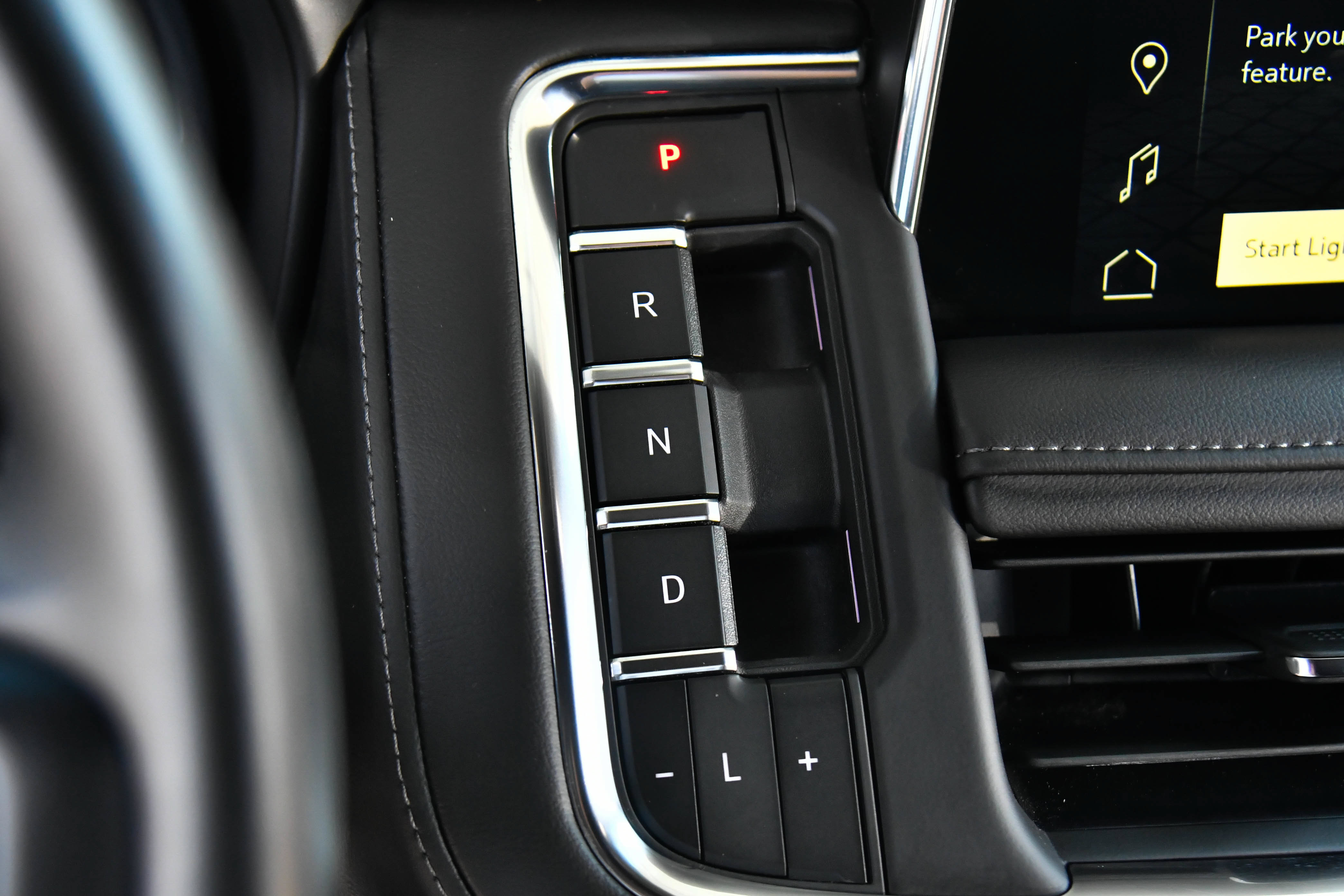Used 2024 GMC Yukon SLE AWD/4WD image 29