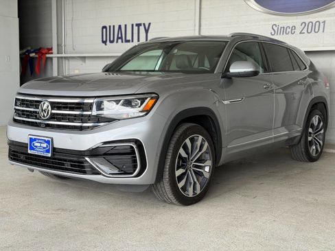 Used 2022 Volkswagen Atlas Cross Sport SEL Premium R-Line AWD/4WD image 6