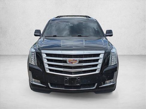 Used 2015 Cadillac Escalade Luxury AWD/4WD image 2