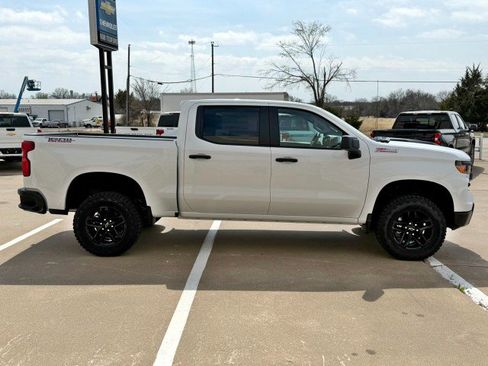 New 2026 Chevrolet Silverado 1500 Custom Trail Boss w/ LPO, Dark Essentials Package image 6