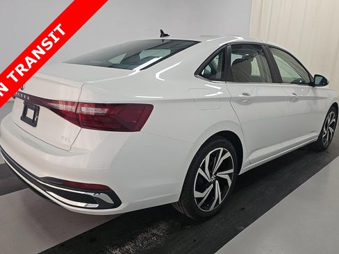 Used 2026 Volkswagen Jetta SEL FWD image 4