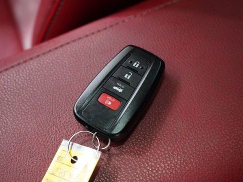 Used 2023 Toyota Camry XSE w/ Navigation Package image 39