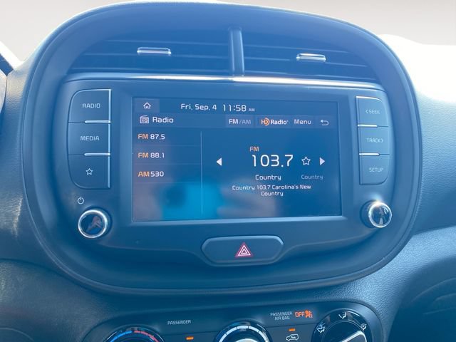 Used 2025 Kia Soul LX w/ LX Technology Package FWD image 22