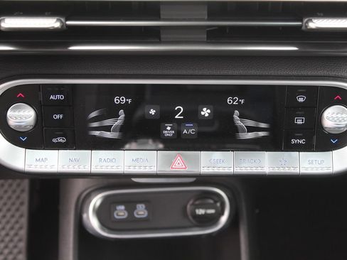 New 2026 Genesis GV60 RWD image 27