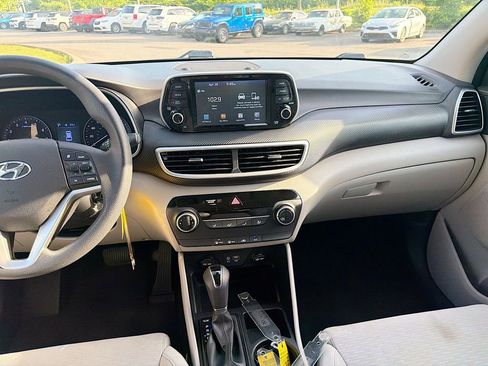 Used 2019 Hyundai Tucson SE w/ Cargo Package FWD image 18
