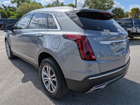 Certified 2022 Cadillac XT5 Premium Luxury w/ Technology Package FWD image 6