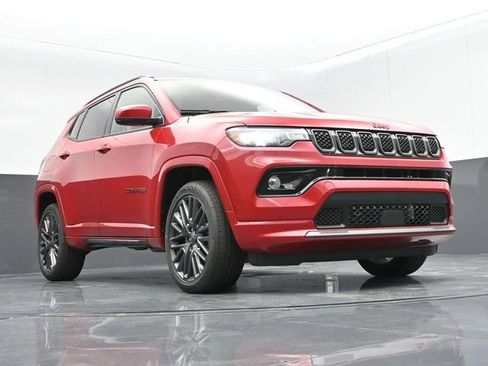 Used 2024 Jeep Compass Limited AWD/4WD image 35