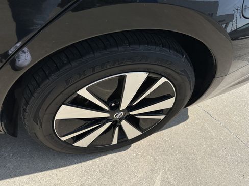 Used 2021 Nissan Altima 2.5 SV FWD image 14