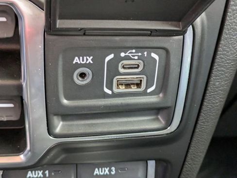 Used 2021 Jeep Wrangler Unlimited Sahara image 21