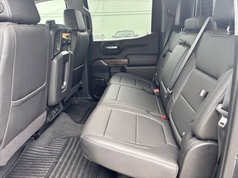 Used 2022 Chevrolet Silverado 1500 LT w/ Z71 Off-Road Package image 8