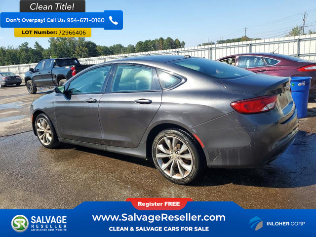 Used 2015 Chrysler 200 S w/ Comfort Group FWD image 3