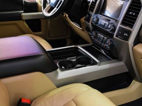 Used 2020 Ford F250 Lariat w/ Lariat Ultimate Package image 24