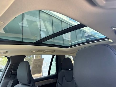 Certified 2025 Volvo XC90 B6 Plus AWD/4WD image 27