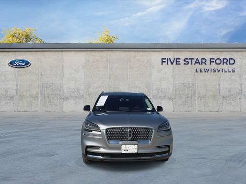 Used 2024 Lincoln Aviator 2WD w/ Premium Package image 3
