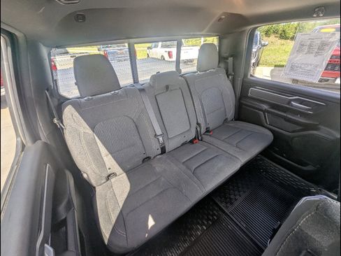 Used 2019 RAM 1500 Big Horn AWD/4WD image 19
