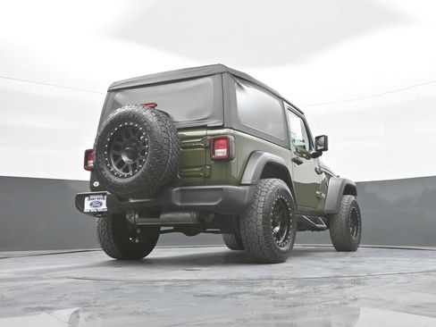 Used 2020 Jeep Wrangler Sport AWD/4WD image 36