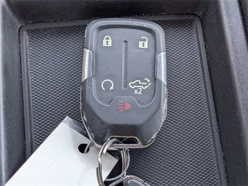 Used 2022 Chevrolet Silverado 1500 LT image 32