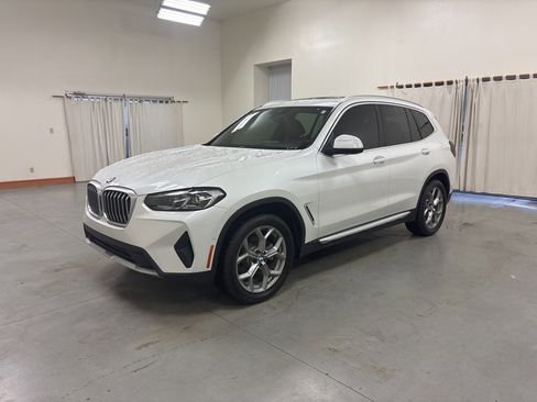 Used 2023 BMW X3 xDrive30i image 4
