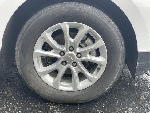 Certified 2018 Chevrolet Equinox LT image 10