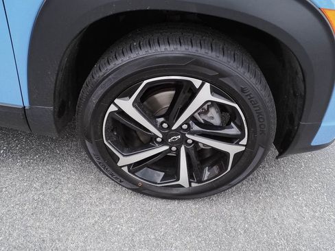 Used 2023 Chevrolet TrailBlazer RS w/ Convenience Package AWD/4WD image 32