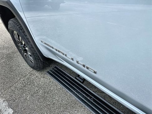 New 2026 GMC Sierra 2500 Denali Ultimate image 14