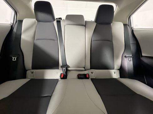 Used 2026 Toyota Corolla LE FWD image 31