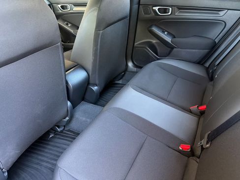 Used 2024 Honda Civic Sport image 4
