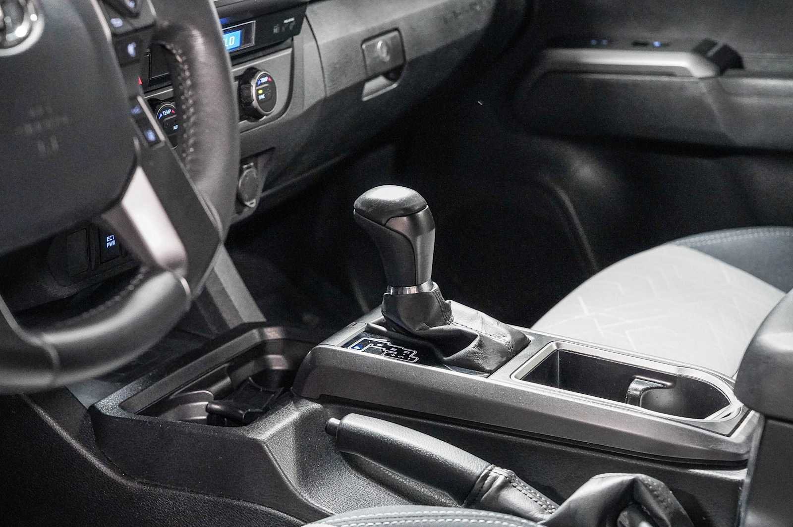 Certified 2023 Toyota Tacoma TRD Sport AWD/4WD image 23