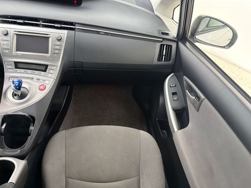 Used 2015 Toyota Prius Three FWD image 28
