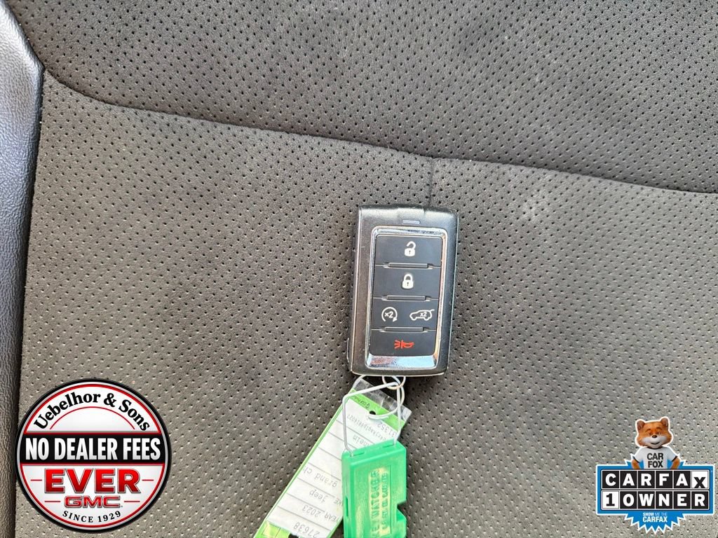 Used 2023 Jeep Grand Cherokee L Laredo AWD/4WD image 37