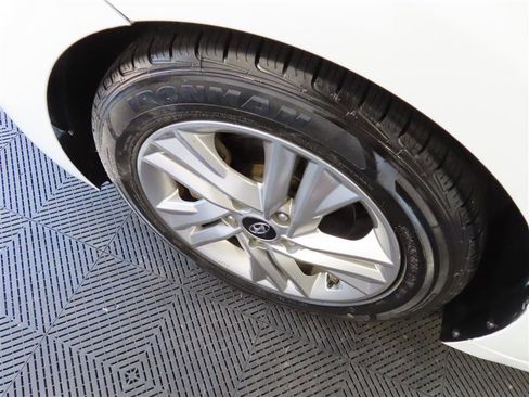Used 2020 Hyundai Elantra SEL w/ Cargo Package (C1) FWD image 6