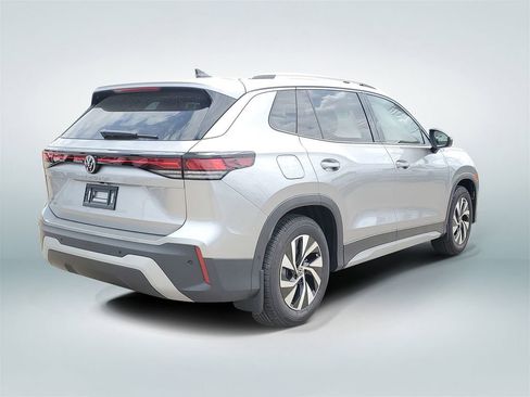 New 2026 Volkswagen Tiguan S FWD image 3