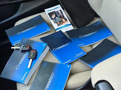 Used 2014 Honda Crosstour EX-L image 24