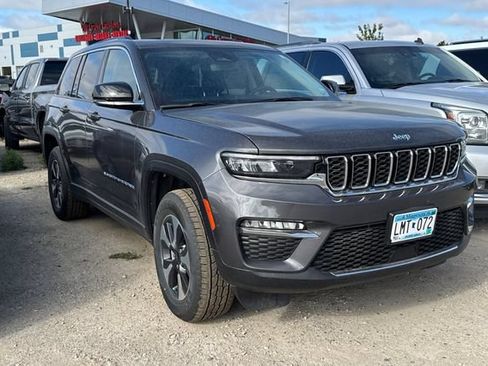 Used 2024 Jeep Grand Cherokee Limited 4xe AWD/4WD image 2