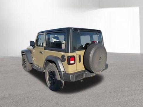 Used 2025 Jeep Wrangler Sport AWD/4WD image 7
