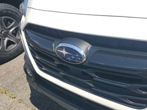 Used 2024 Subaru Outback Onyx Edition AWD/4WD image 4