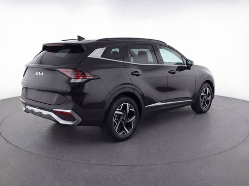 Used 2025 Kia Sportage LX image 9