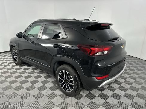 Used 2025 Chevrolet TrailBlazer LT image 6