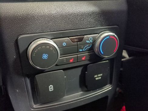 Used 2021 Ford Explorer Limited w/ Hybrid Equipment Group 310A image 17