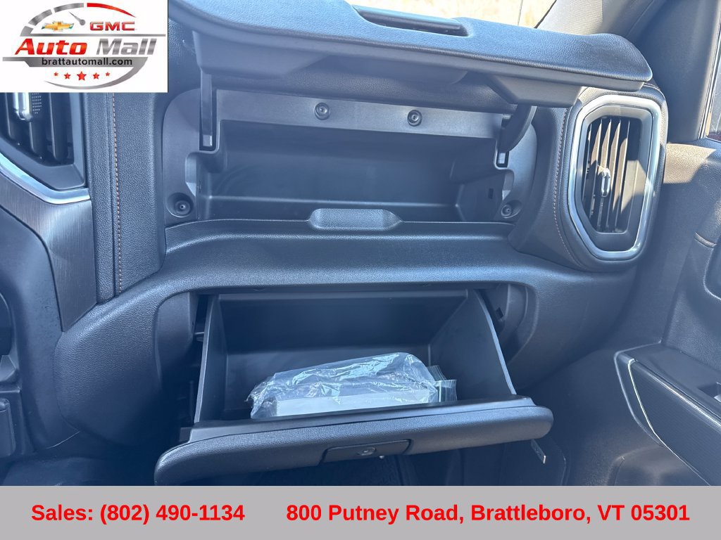 Used 2021 GMC Sierra 1500 AT4 w/ AT4 Value Package AWD/4WD image 18