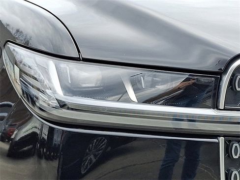 Certified 2025 Lincoln Navigator Reserve image 9