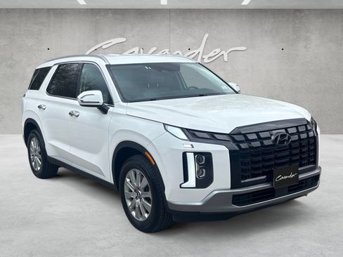 Used 2024 Hyundai Palisade SEL image 2