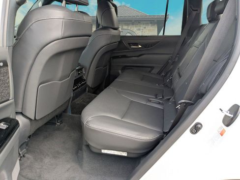 New 2026 Lexus LX 700h Luxury AWD/4WD image 18